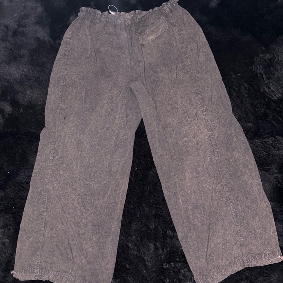 Urban Outfitters Parachute pants - Picture 2 of 2